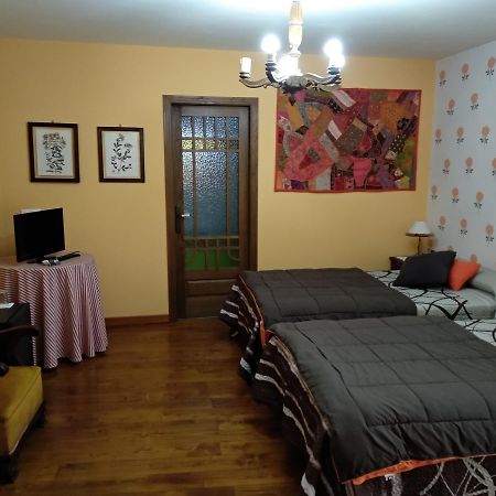 Casa Manoso Hotel Cea Екстериор снимка