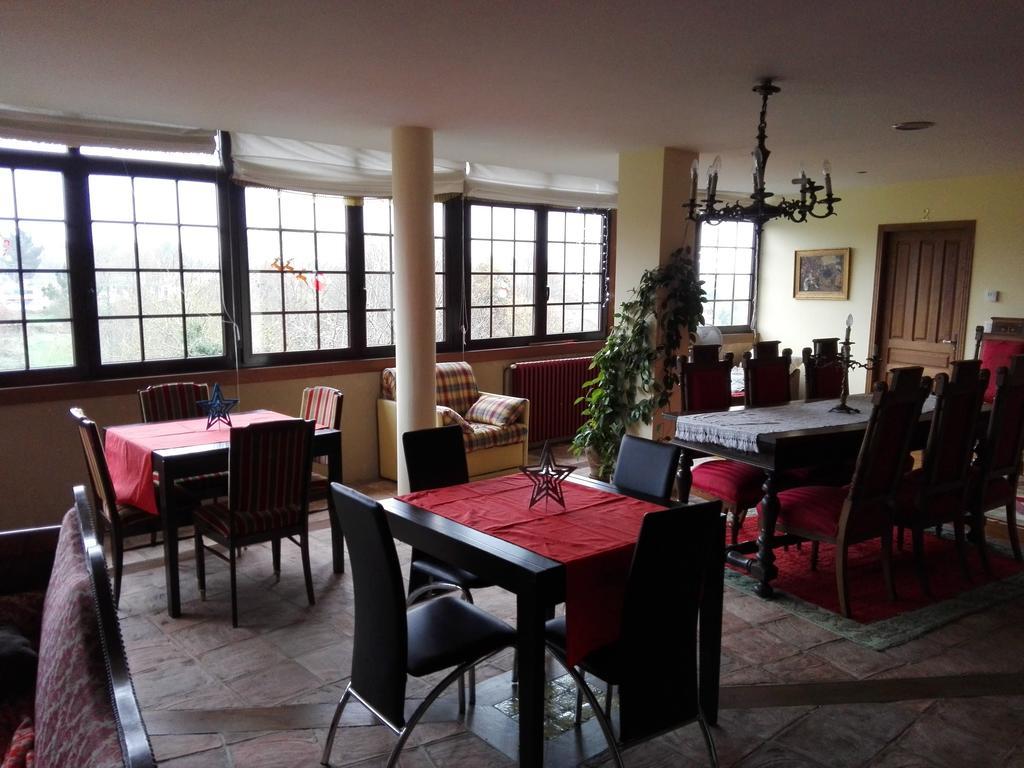 Casa Manoso Hotel Cea Екстериор снимка