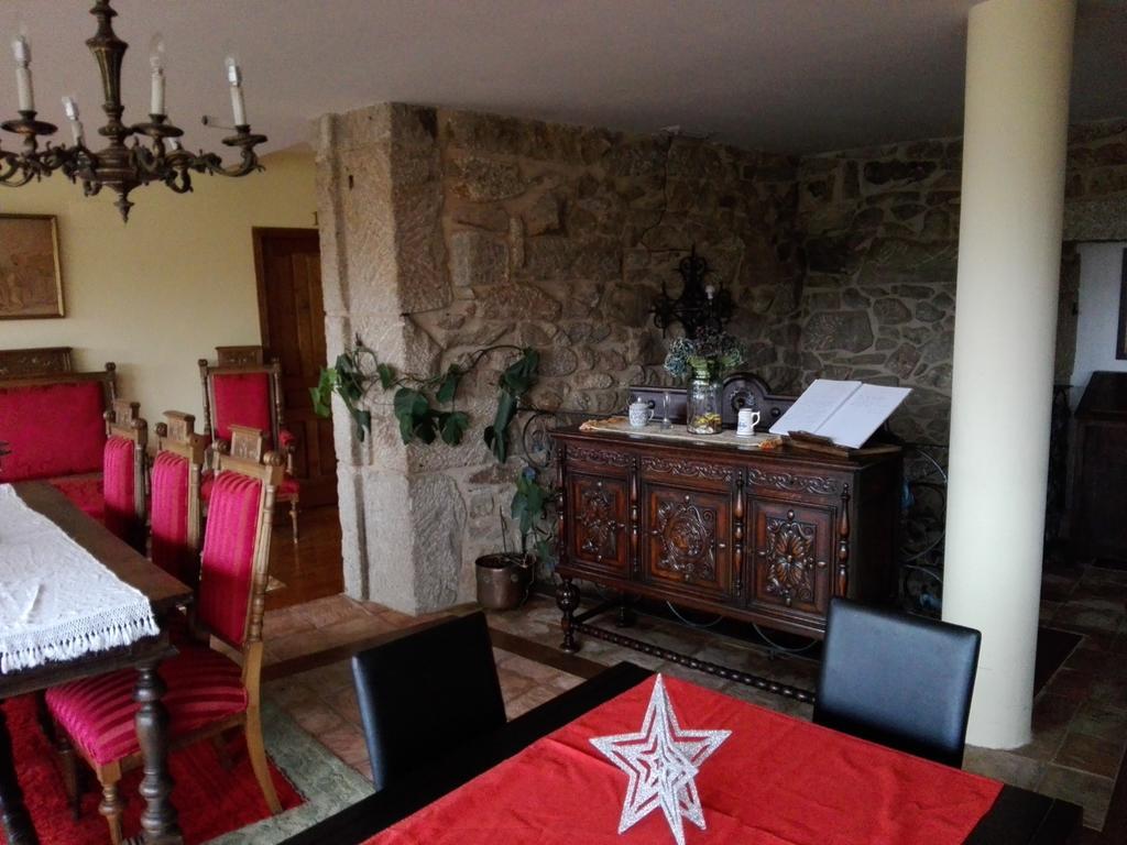 Casa Manoso Hotel Cea Екстериор снимка