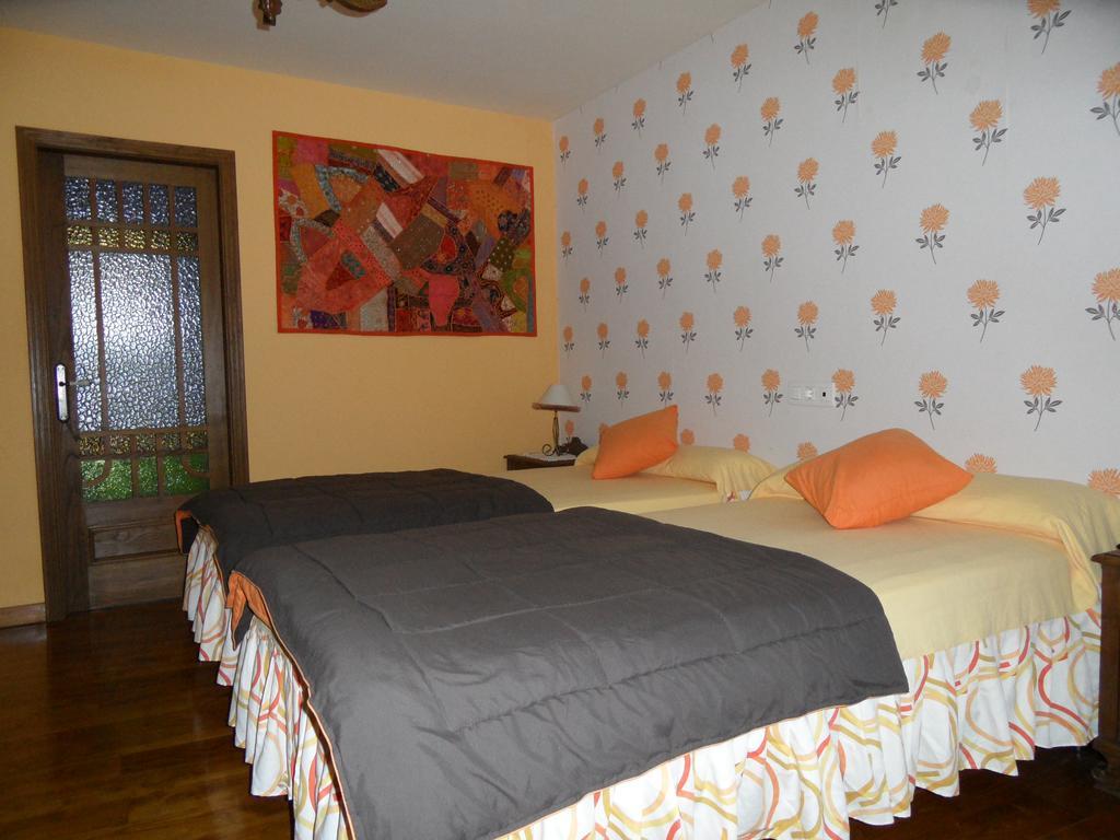 Casa Manoso Hotel Cea Екстериор снимка
