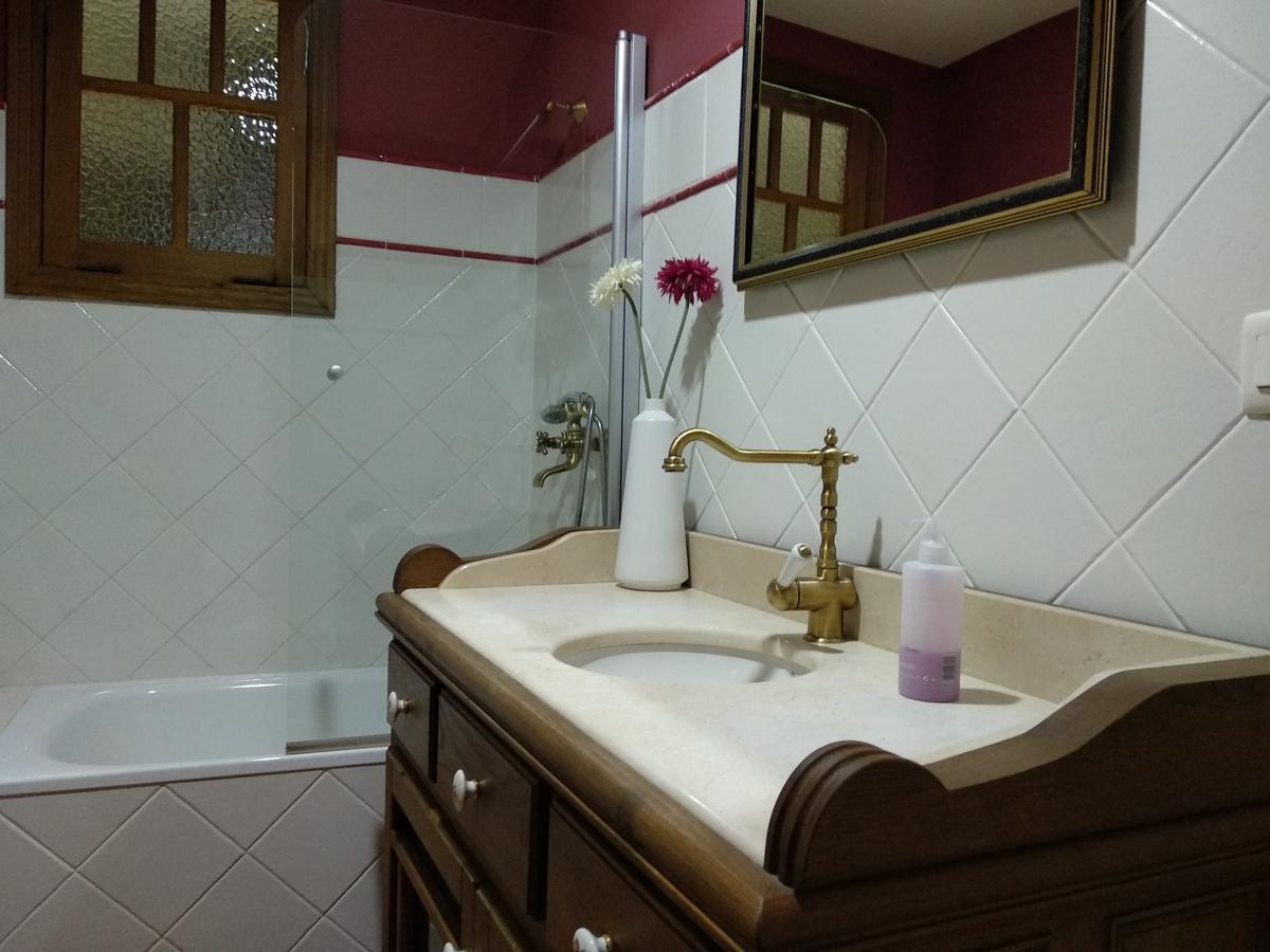 Casa Manoso Hotel Cea Екстериор снимка